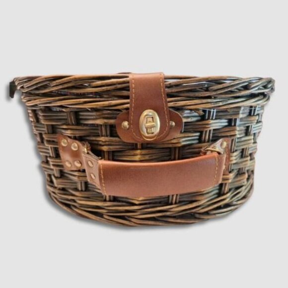 VINTAGE PICNIC BASKET Brown Classic Old Fashioned Outdoors Complete Set For Four - Picture 5 of 16